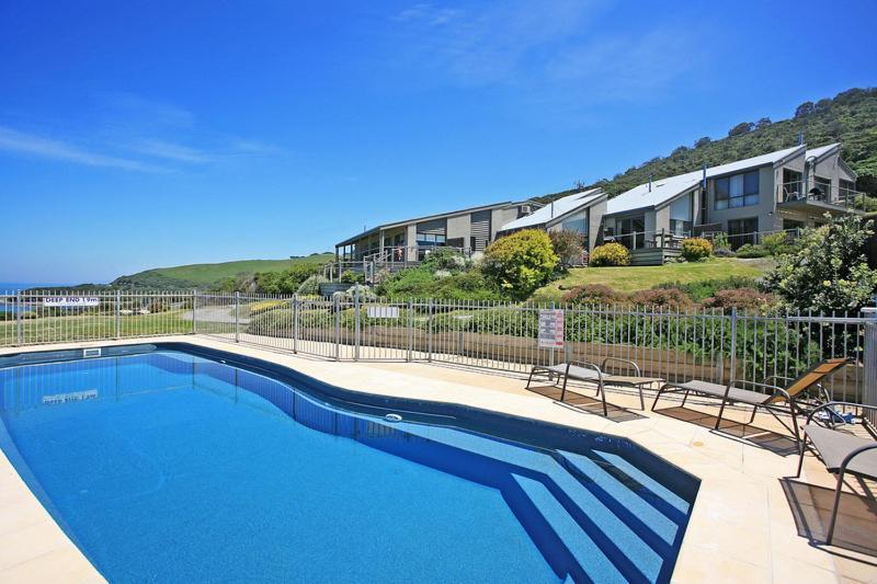 13 Whitecrest Great Ocean Road Resort - Ocean Views Wongarra Exterior photo